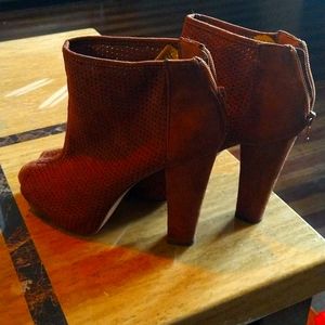 Ankle booties